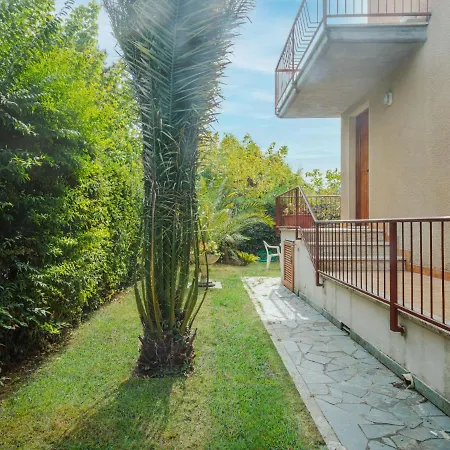 La Rocchetta By Interhome Marina di Pietrasanta